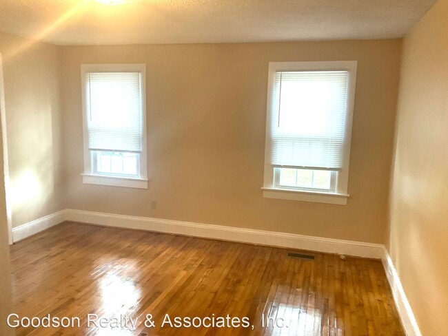Building Photo - 2 br, 1 bath House - 809 East Sumner Street
