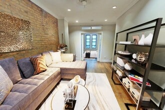 Building Photo - 529 E 6th St