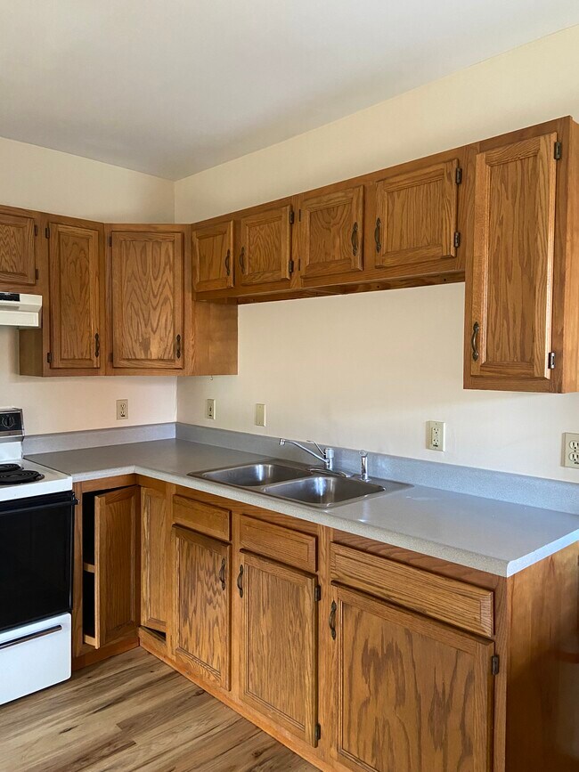 Foto del edificio - 229 Quarry Hill Rd