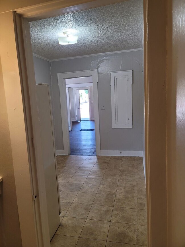 Foto del edificio - 2219 S Tyler St