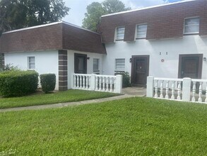 Building Photo - 1571 SE 27th St