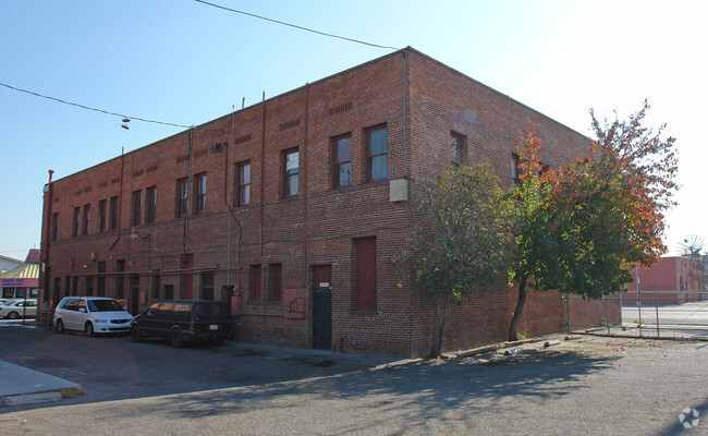 Building Photo - Belmont Apartments