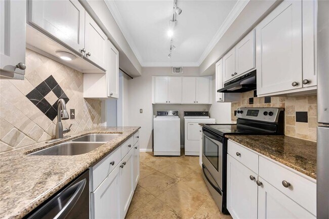 Foto del edificio - 372 N Post Oak Ln