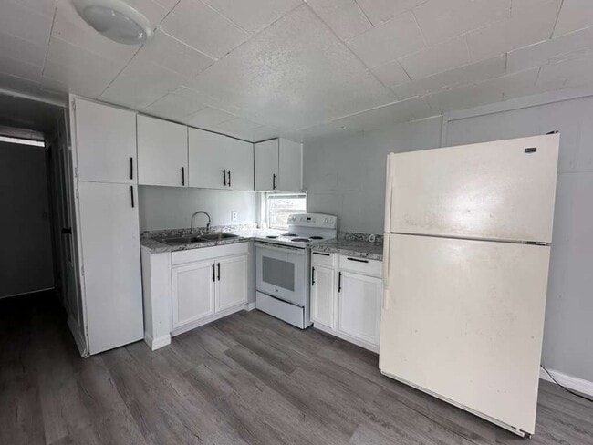 Building Photo - **RENT TO OWN** 2 bed / 2 bath - Mobile Ho...