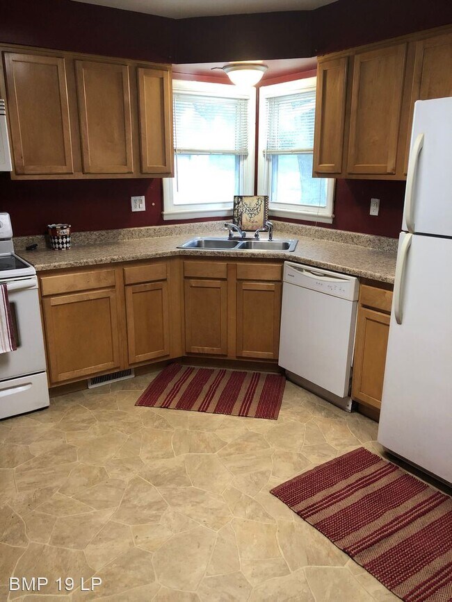 Foto del edificio - 3 br, 1 bath House - 3313 H Ave NW