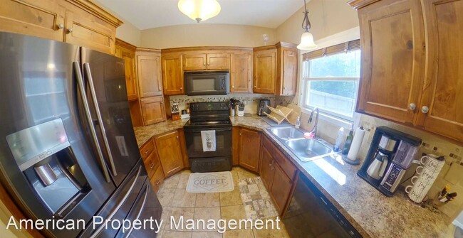 Building Photo - 3 br, 2.5 bath House - 602 Highland Ridge Dr