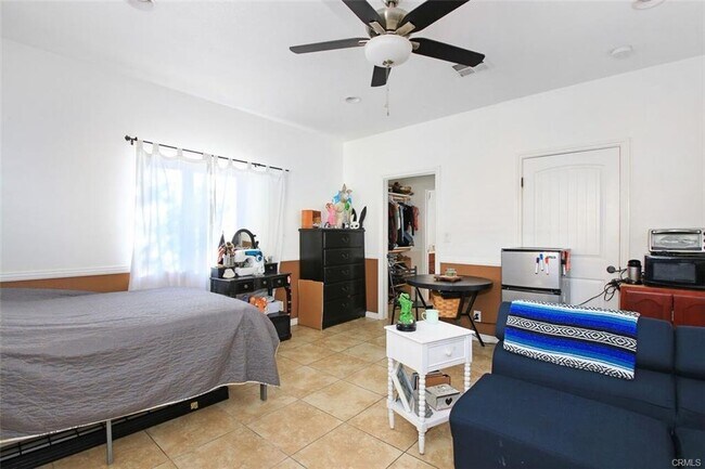 Foto del edificio - 2134 N Thomas St