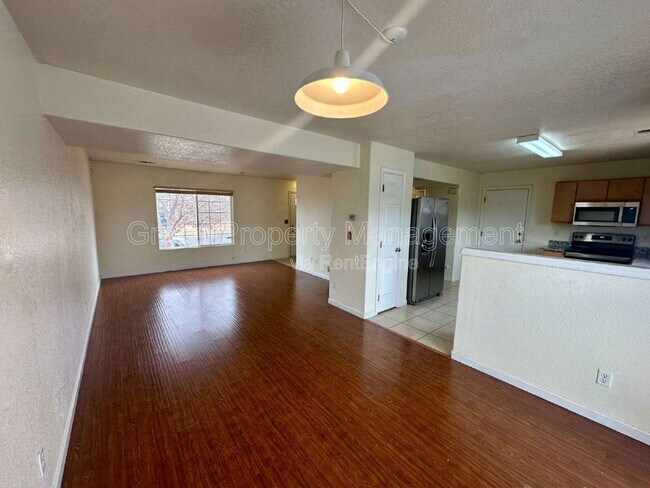 Foto del edificio - 5049 Joplin Ct