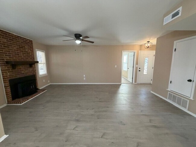 Building Photo - Burlington