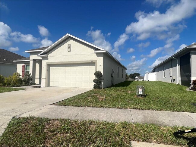 Building Photo - 547 Pinecrest Loop