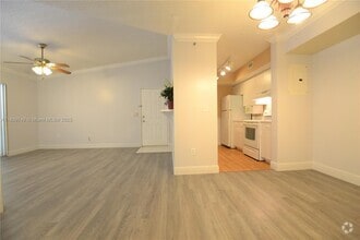 Building Photo - 160 Yacht Club Way