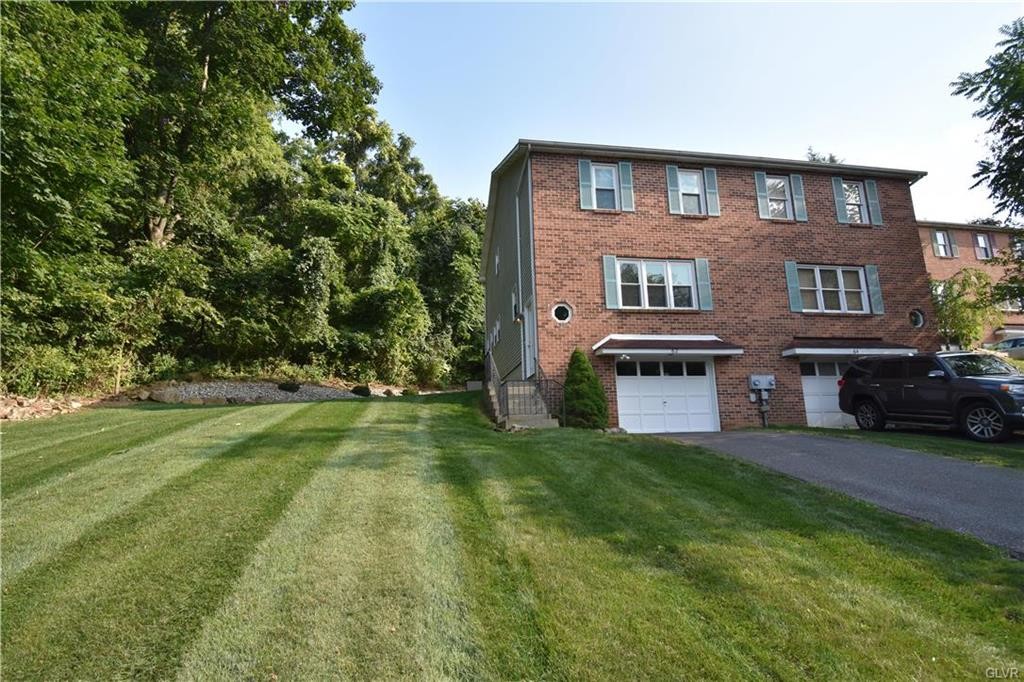 Foto principal - 62 Highlands Blvd