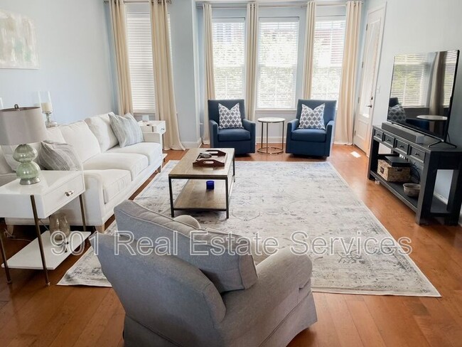 Foto del edificio - 79 Shoemaker Ct