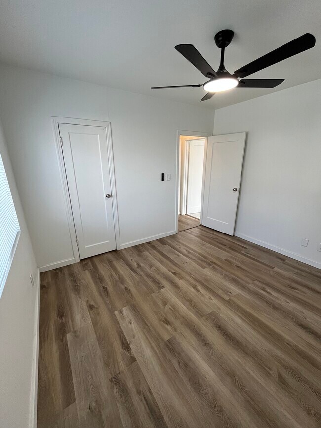 Building Photo - 480 E Monterey Ave