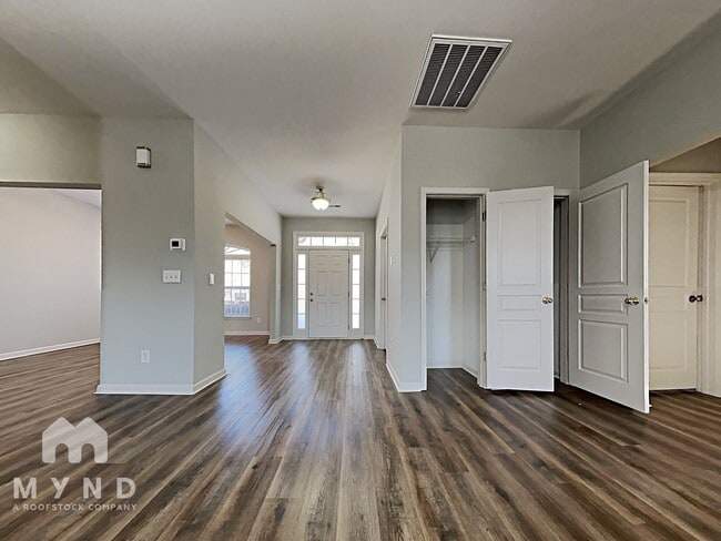 Building Photo - 120 Ashton Bluff Cir