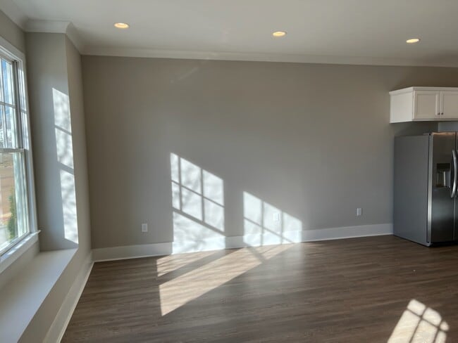 Building Photo - 192 Kearny St