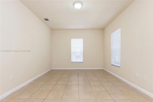 Foto del edificio - 9036 SW 170th Pl