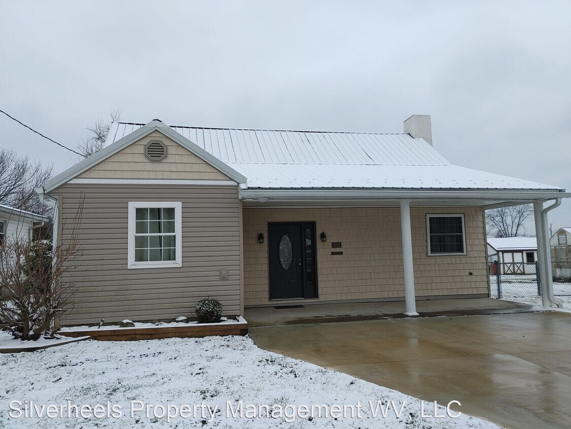 3 br, 1 bath House 1602 28th Street House Rental in Vienna, WV