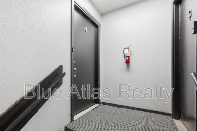 Foto del edificio - 225 Bryan St