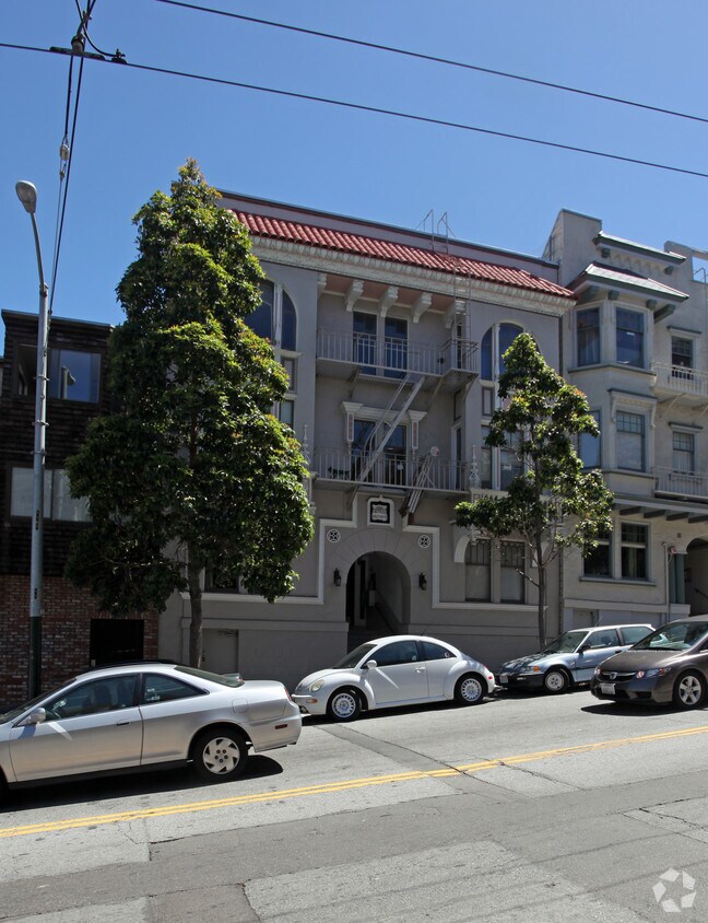Primary Photo - The Seville Apartments