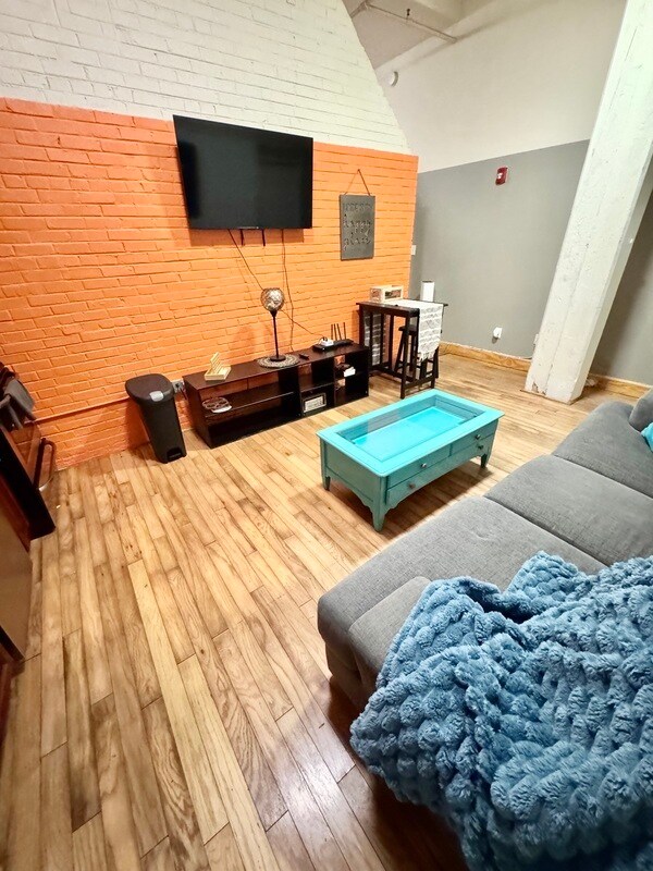 Foto del edificio - 114 Virginia St