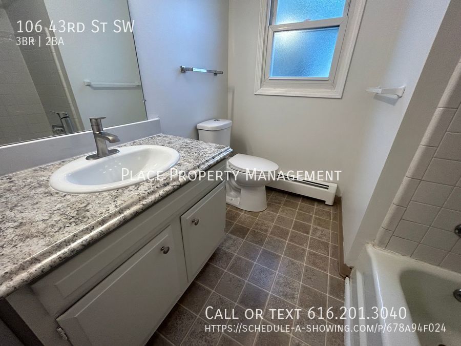 Foto del edificio - 106 43rd St SW