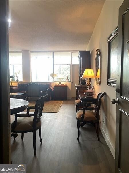 Foto del edificio - 3060 Pharr Ct N Northwest