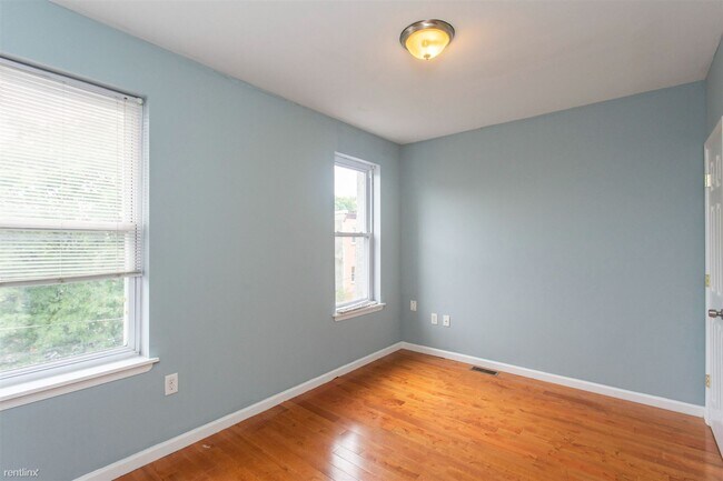 Foto del edificio - 4 br, 2 bath Duplex - 2016 N 18TH ST Unit B