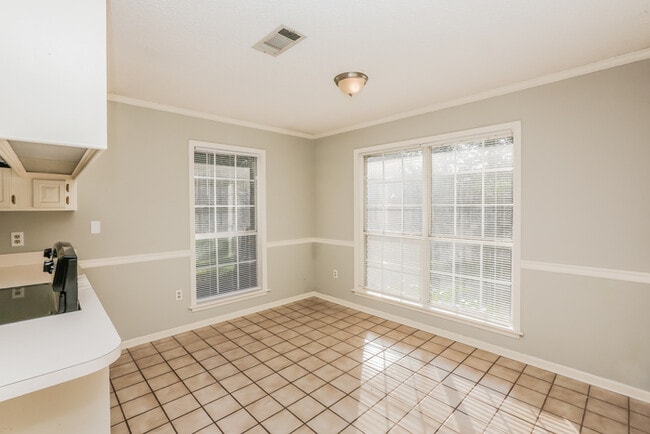 Building Photo - 117 Trace Ridge Dr