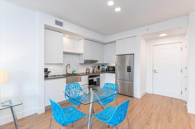 Foto del edificio - 460 NE 5th St