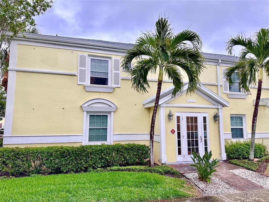 Foto principal - 5070 Beach Dr SE