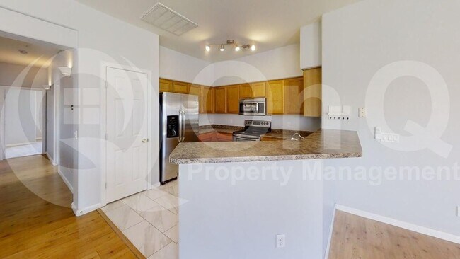 Foto del edificio - 525 N Miller Rd
