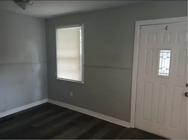 Building Photo - 907 Crestline Rd NW