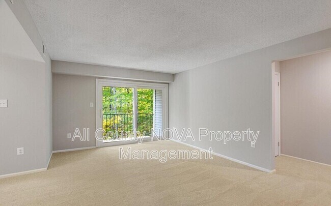 Foto del edificio - 12215 Stevenson Ct