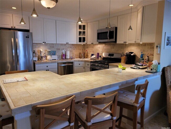 Foto del edificio - 79 Rochester Ave