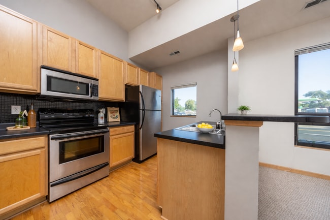 Building Photo - 7600 Lyndale Ave S