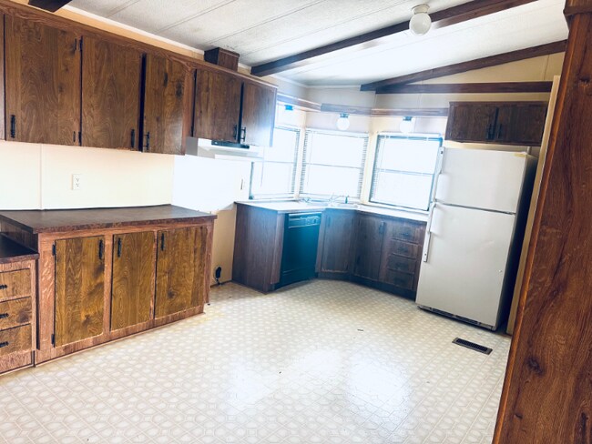 Foto del edificio - 5006 Lance Loop