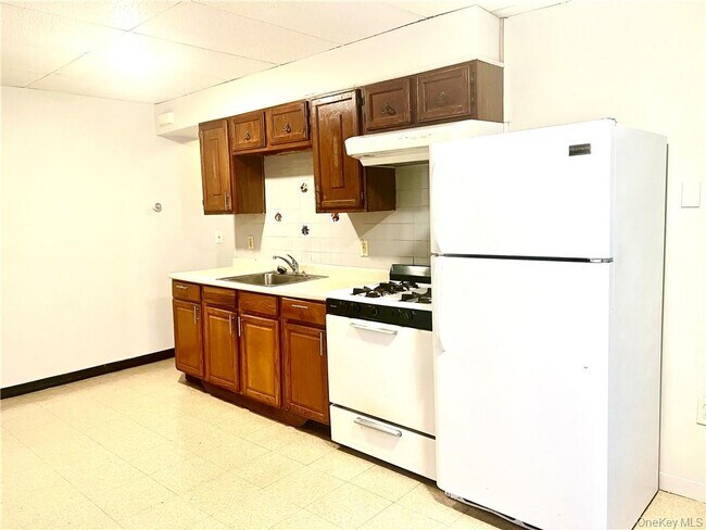 Foto del edificio - 58 Cottage St