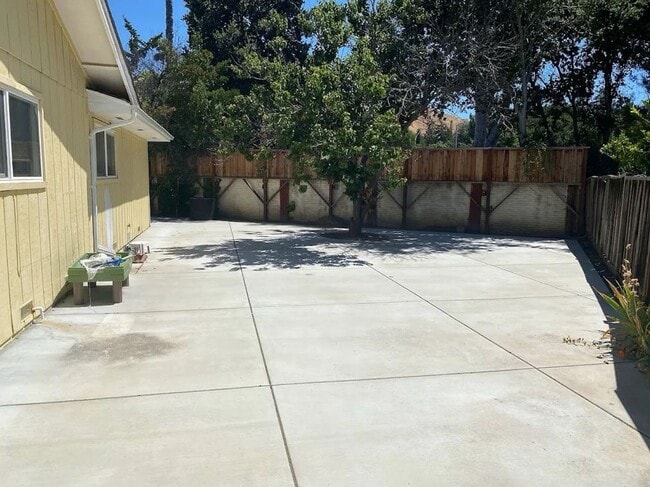 Foto del edificio - $4500 -- BEAUTIFUL 4BED HOME IN MISSION VA...
