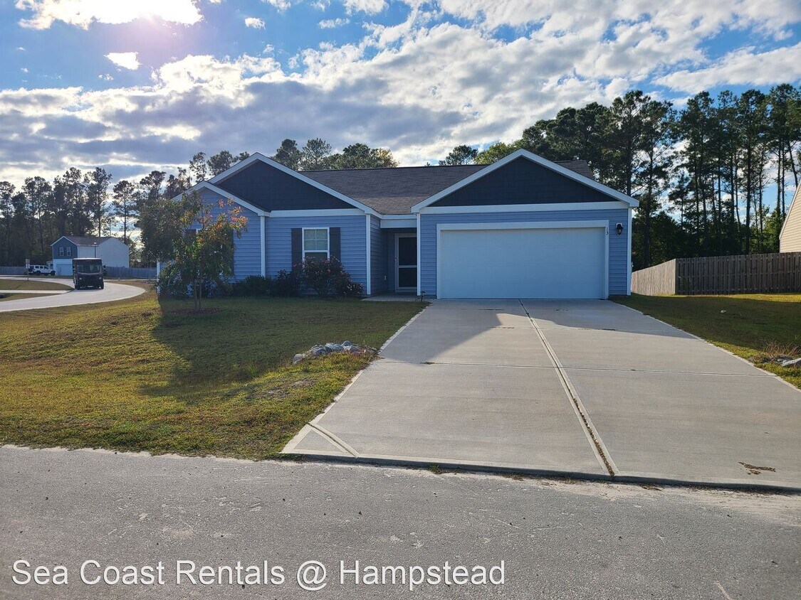 Primary Photo - 3 br, 2 bath House - 13 Evian Court