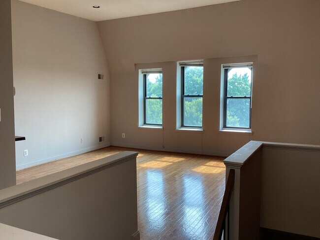 Foto del edificio - 2106 18th St NW