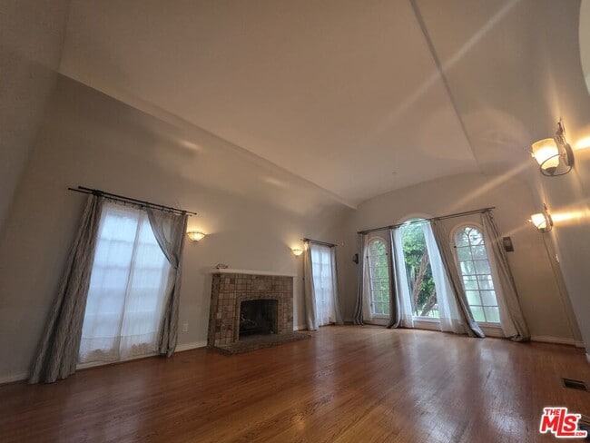 Foto del edificio - 939 S Ogden Dr