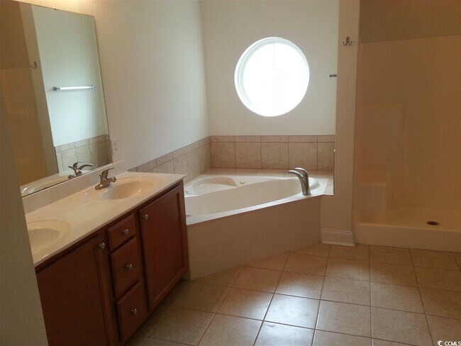 Building Photo - 1991 Burcale Rd