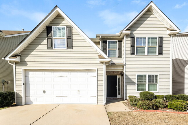 Building Photo - 41 Crescent Chase