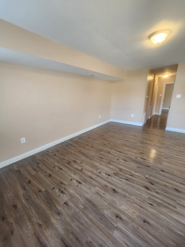 8501 Inyo Ct, Alexandria, VA 22309 House Rental in Alexandria, VA