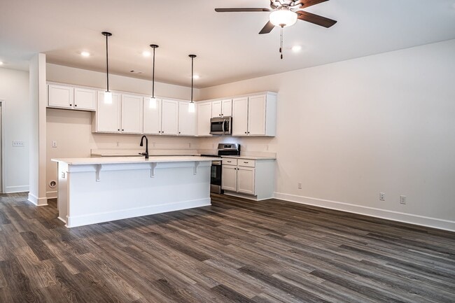 Building Photo - Newly Built Lowcountry Townhome