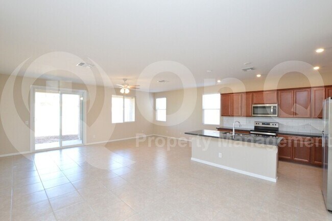 Foto del edificio - 17836 W Villa Chula Ln