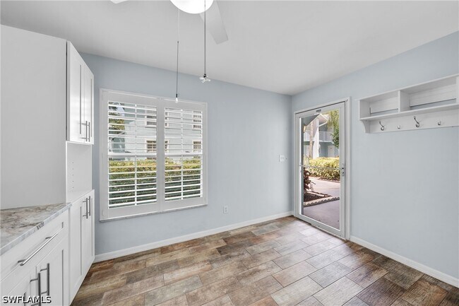 Foto del edificio - 28260 Pine Haven Way