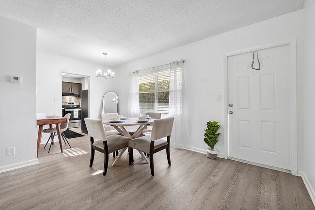 Photo - Waterford Bay Apartments