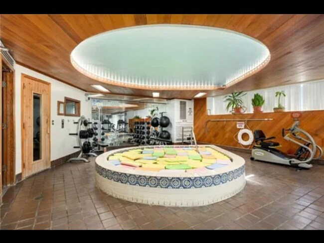 Foto del edificio - Spacious 2 Bedroom Condo
